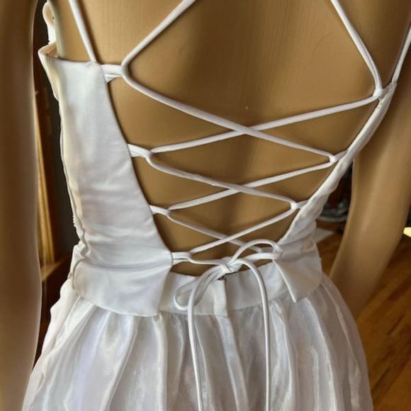 *LA Glo White Beaded Satin Strap X Back Bead Wedding Dress Bridal Gown Size 5 6 - Picture 10 of 13